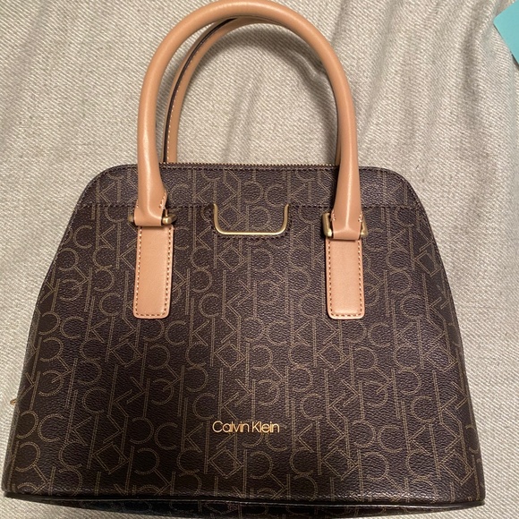 Calvin Klein Purse - Picture 1 of 4